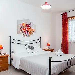  Apartment Degli Orti Italien